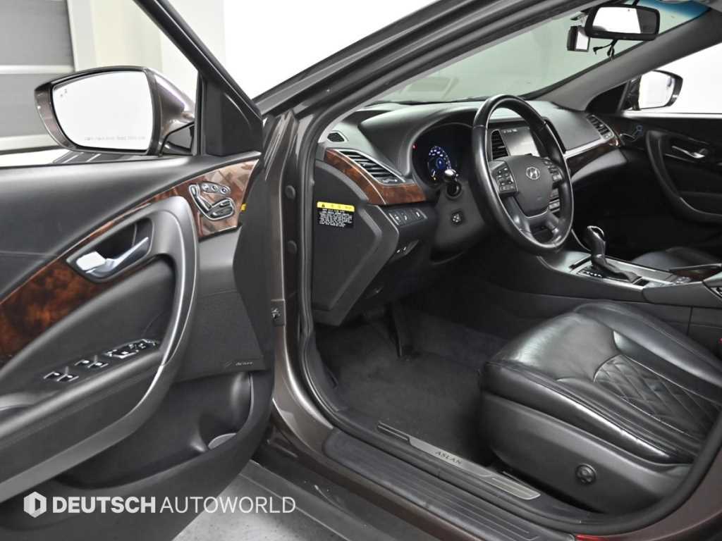 HYUNDAI Aslan - Vista 11