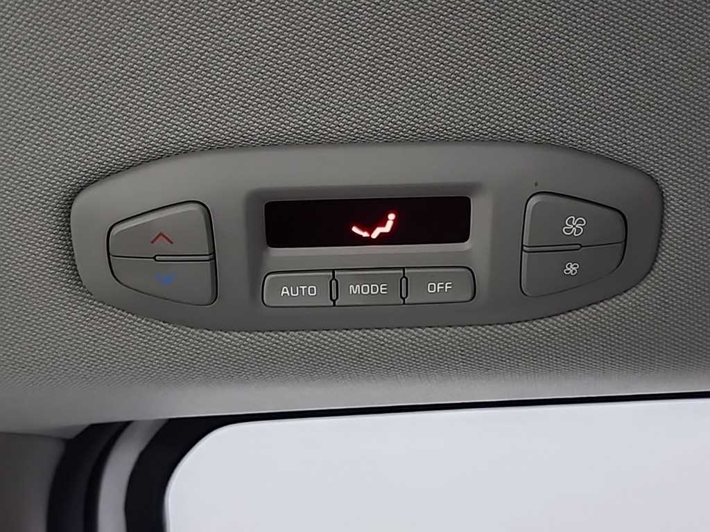 KIA Carnival 2017 Blanco - Importación desde Corea - HF Imports Iquique - Foto 13