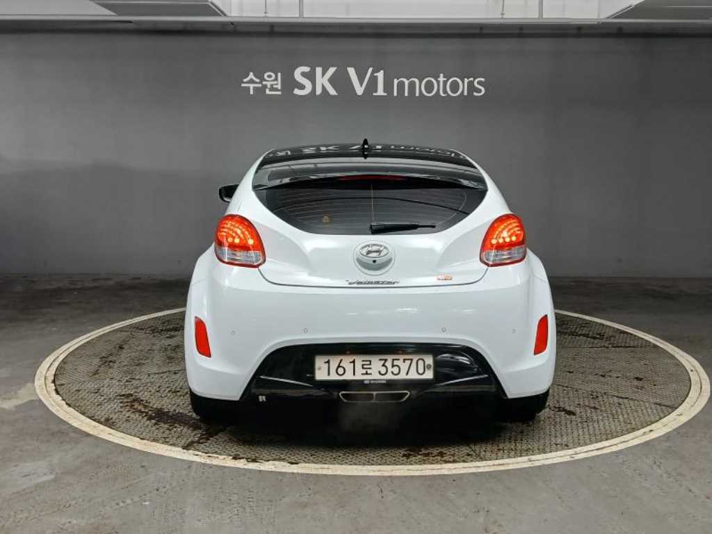 HYUNDAI Veloster - Vista 6