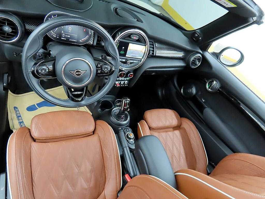 Mini Cooper Convertible - Vista 7