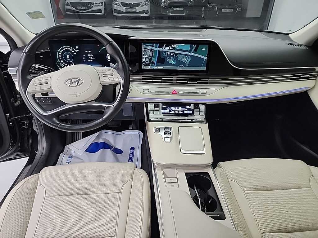 HYUNDAI Grandeur - Vista 7
