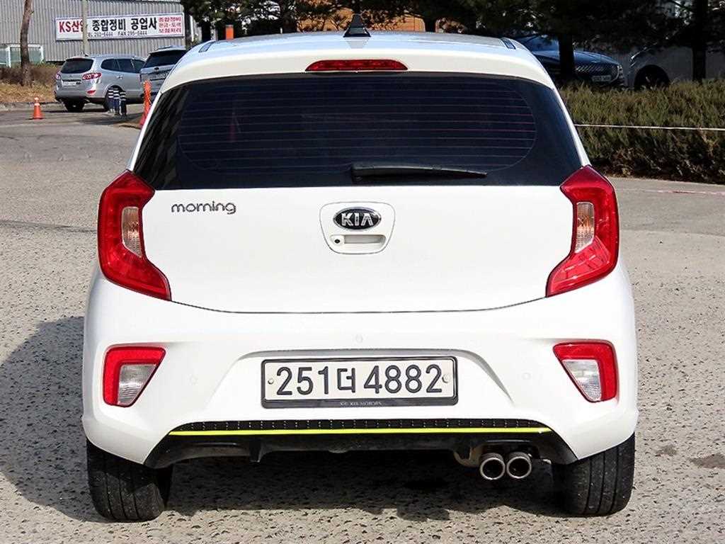 KIA Morning - Vista 4