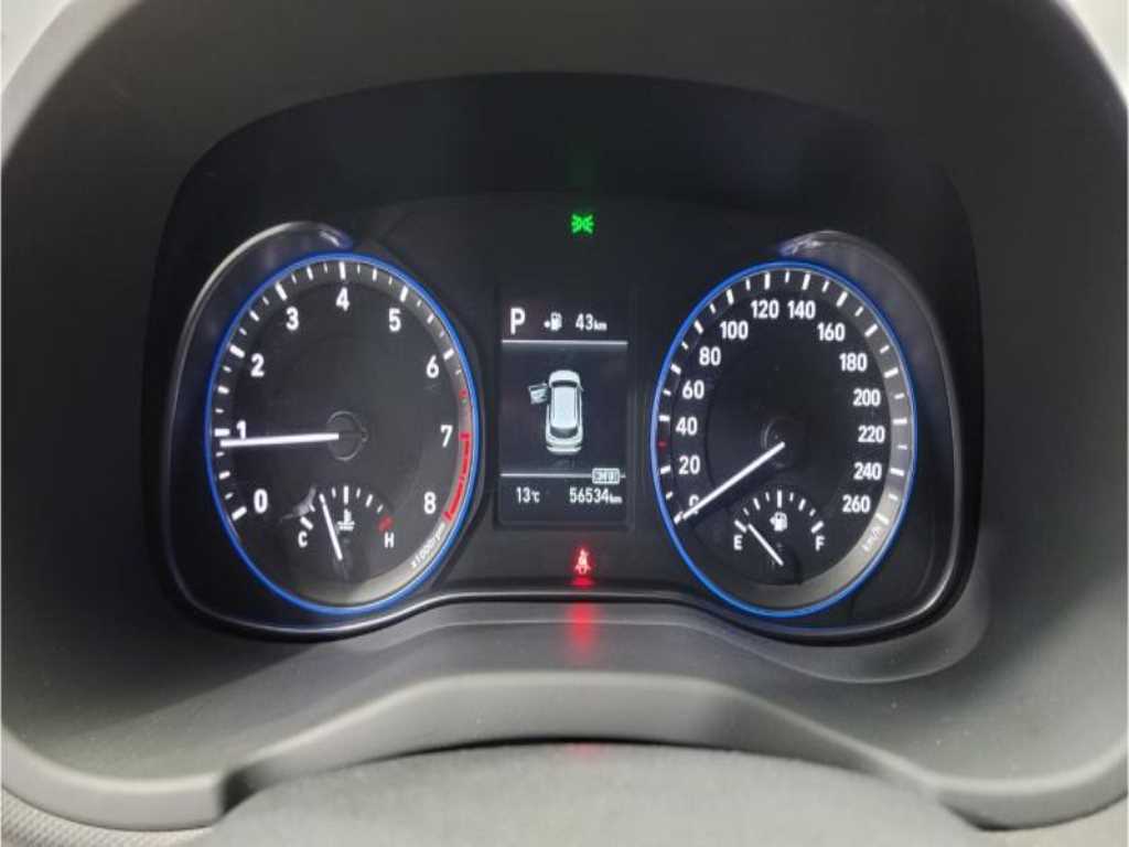 HYUNDAI Kona - Vista 6