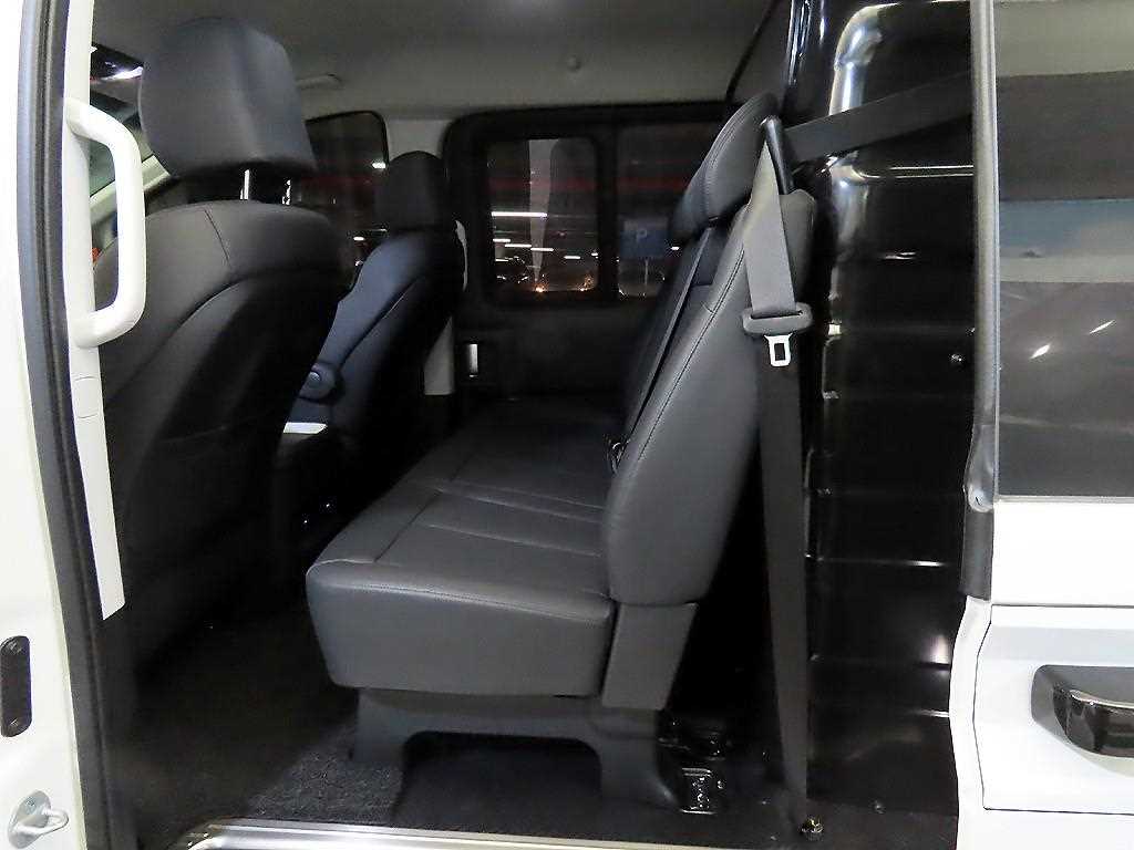 HYUNDAI Staria - Vista 7