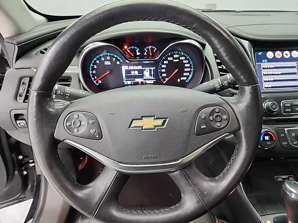 Chevrolet Impala - Vista 9