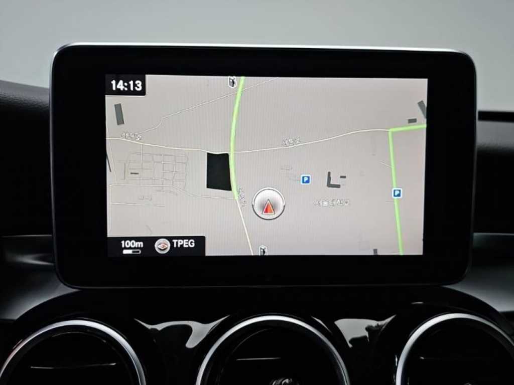 Mercedes Benz C Class - Vista 10