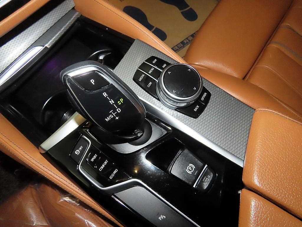 BMW 5 Series - Vista 12