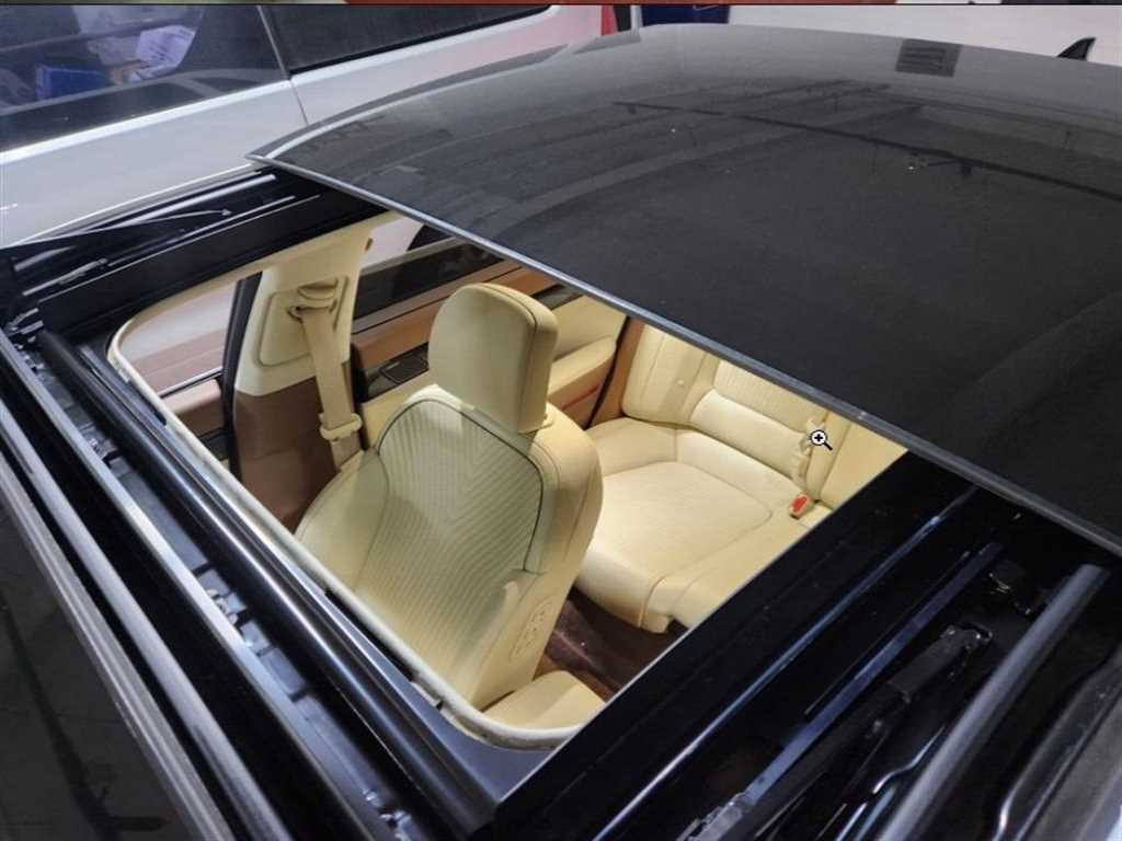 HYUNDAI Grandeur - Vista 5