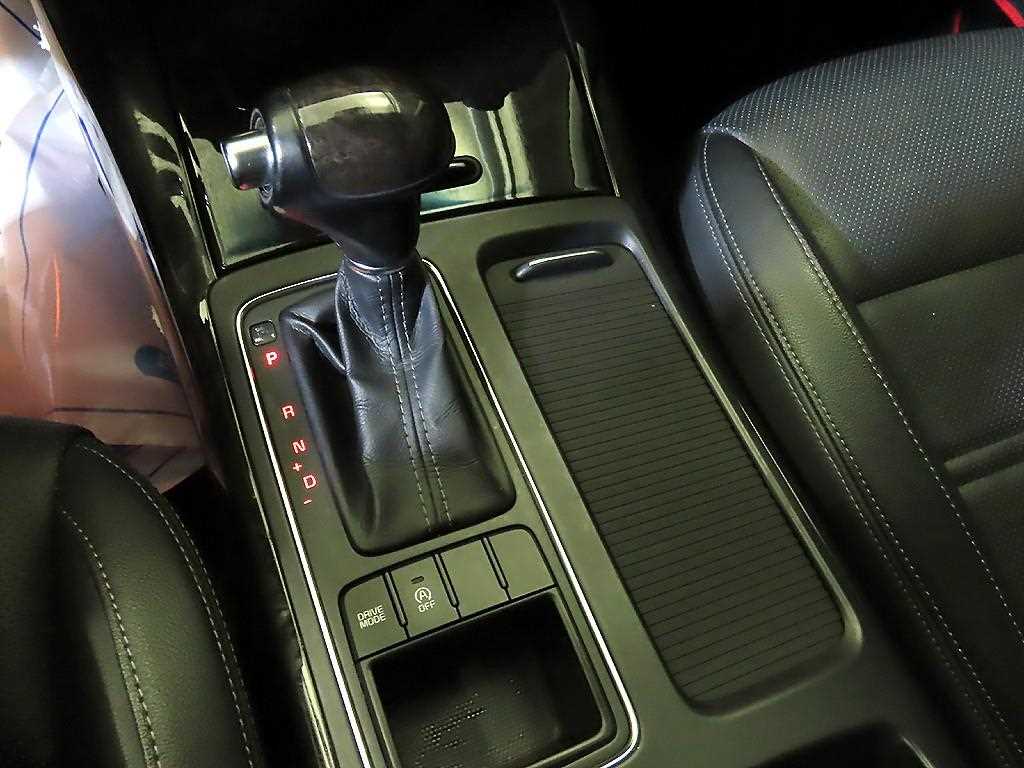 KIA Sorento - Vista 12