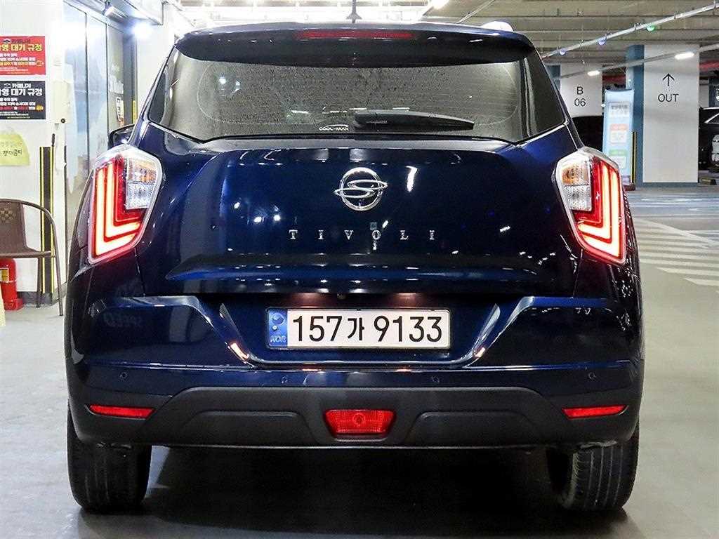 Ssangyong Tivoli - Vista 5