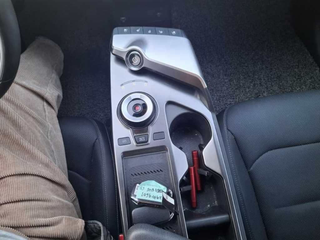 KIA EV6 2022 Blanco - Importación desde Corea - HF Imports Iquique - Foto 14