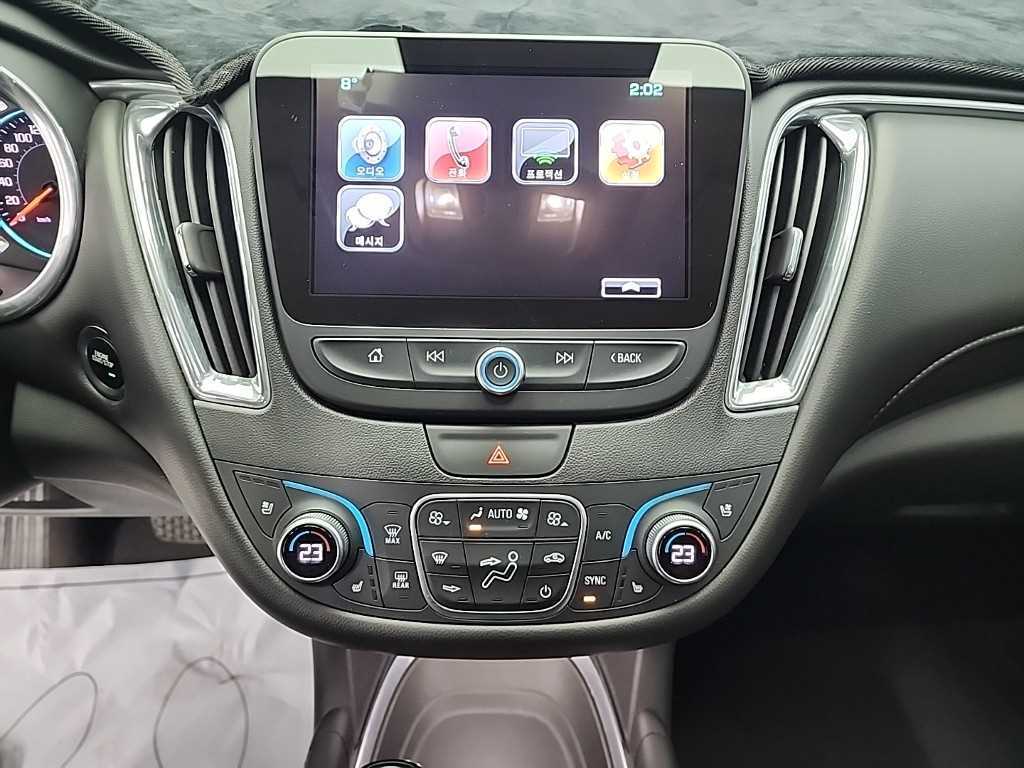 Chevrolet Malibu - Vista 10