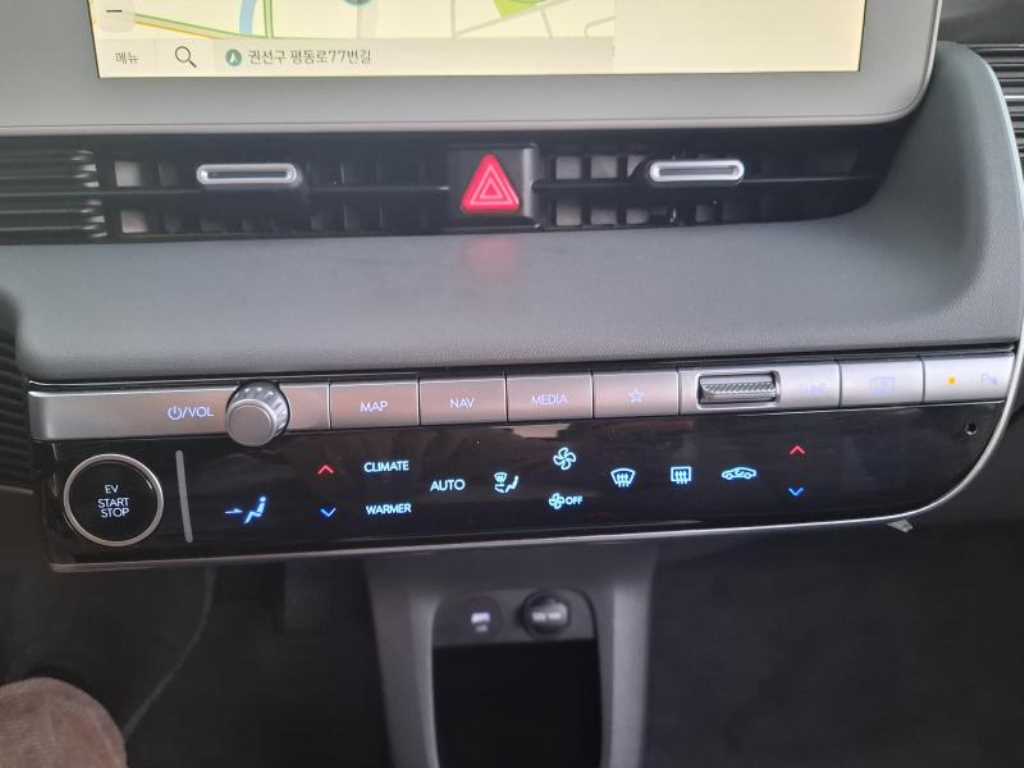 HYUNDAI Ioniq 5 - Vista 12