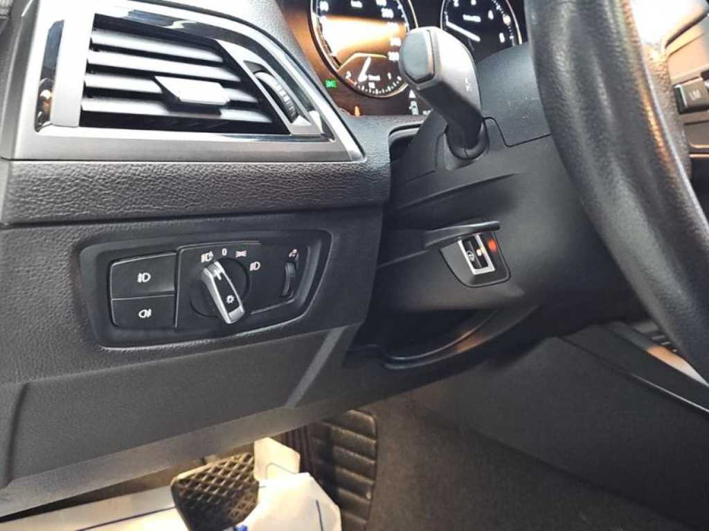 BMW 1 series 2019 Blanco - Importación desde Corea - HF Imports Iquique - Foto 13