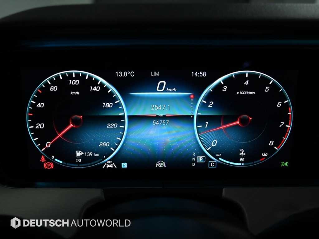 Mercedes Benz E class - Vista 8