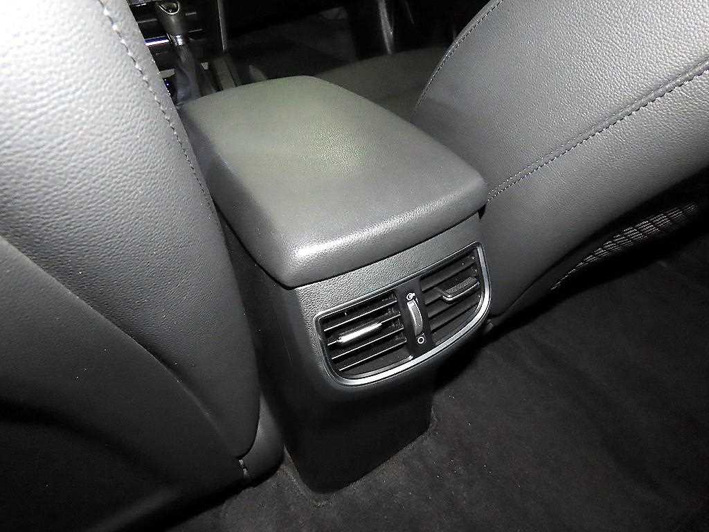 HYUNDAI Avante 2016 Gris - Importación desde Corea - HF Imports Iquique - Foto 18