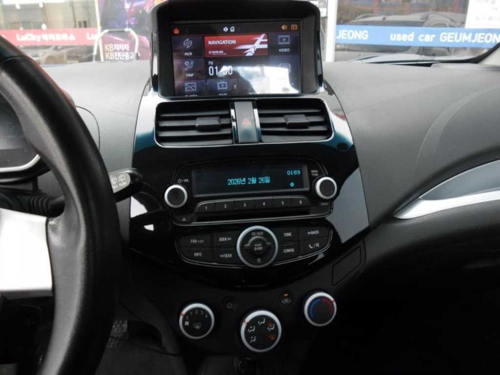 Chevrolet Spark - Vista 5