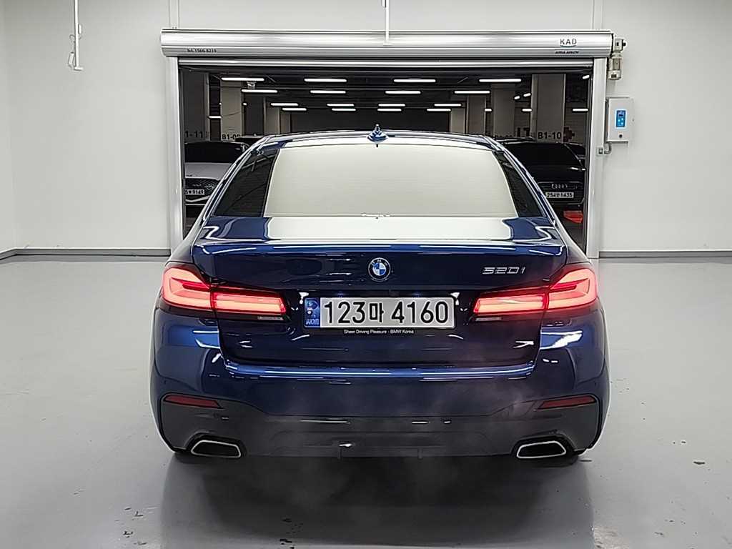 BMW 5 Series - Vista 3