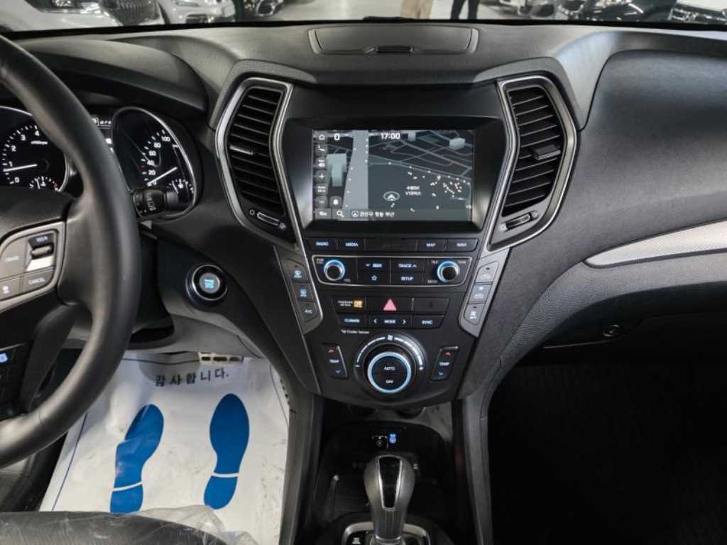 HYUNDAI Maxcruz - Vista 7