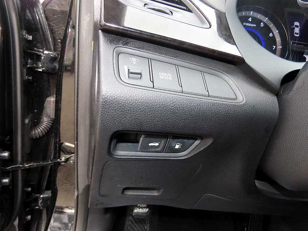 HYUNDAI Grandeur 2014 Negro - Importación desde Corea - HF Imports Iquique - Foto 13