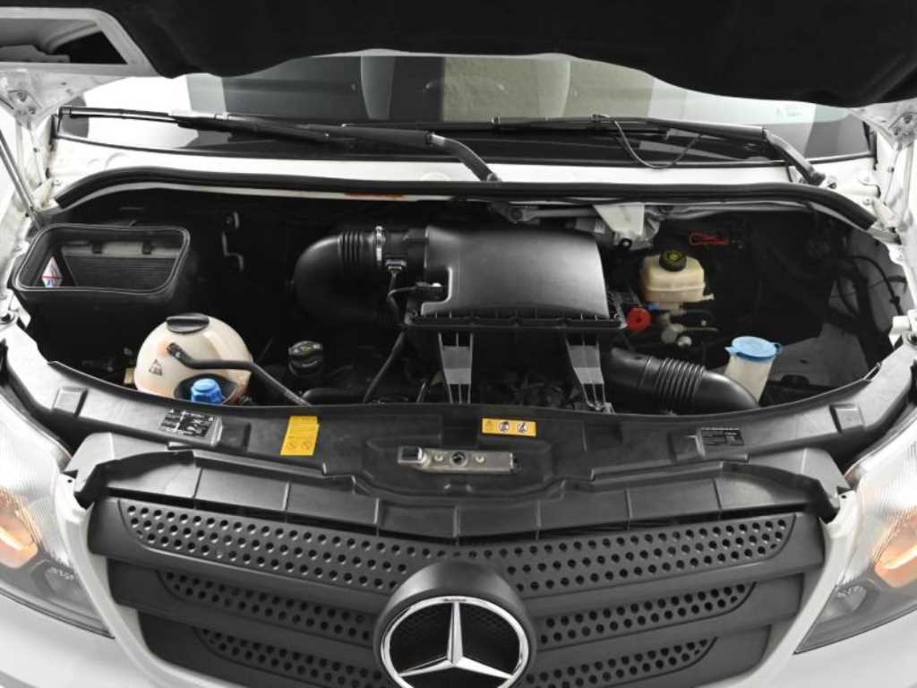 Mercedes Benz Sprinter - Vista 6