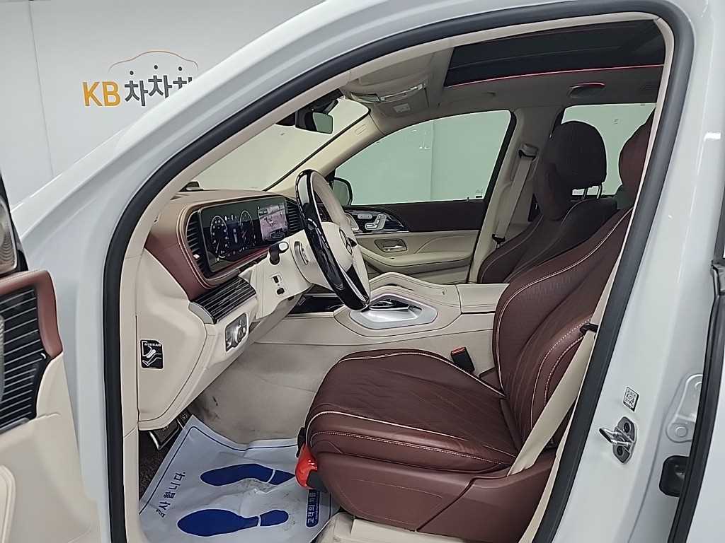 Mercedes Benz GLS Class - Vista 11