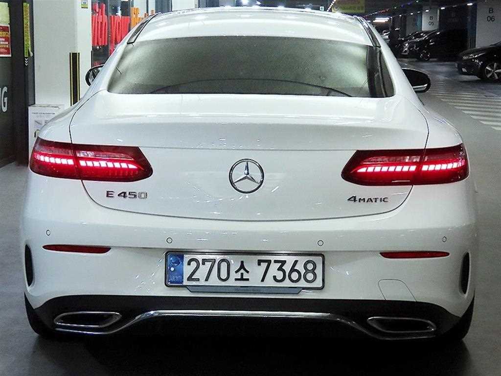 Mercedes Benz E class - Vista 5