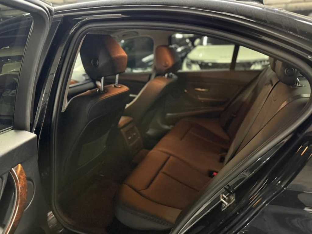 BMW 3 series - Vista 11