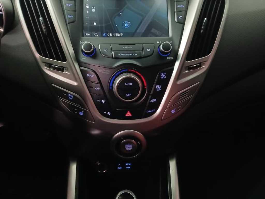 HYUNDAI Veloster - Vista 12