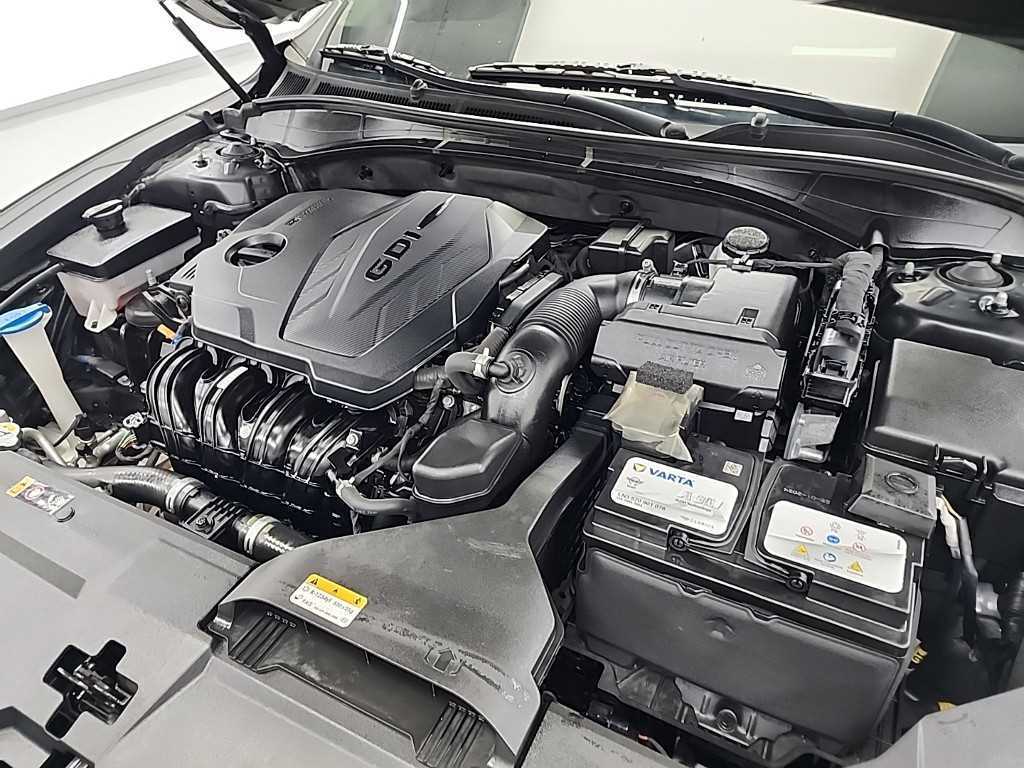 HYUNDAI Grandeur - Vista 5