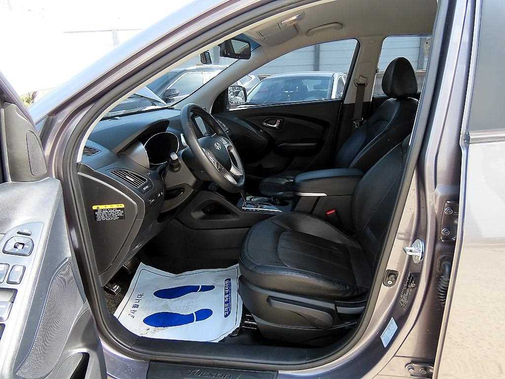 HYUNDAI Tucson - Vista 5