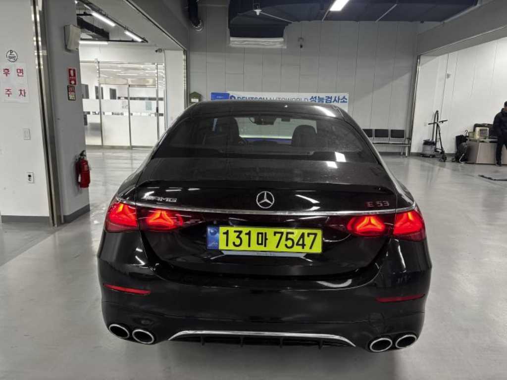 Mercedes Benz E class - Vista 6