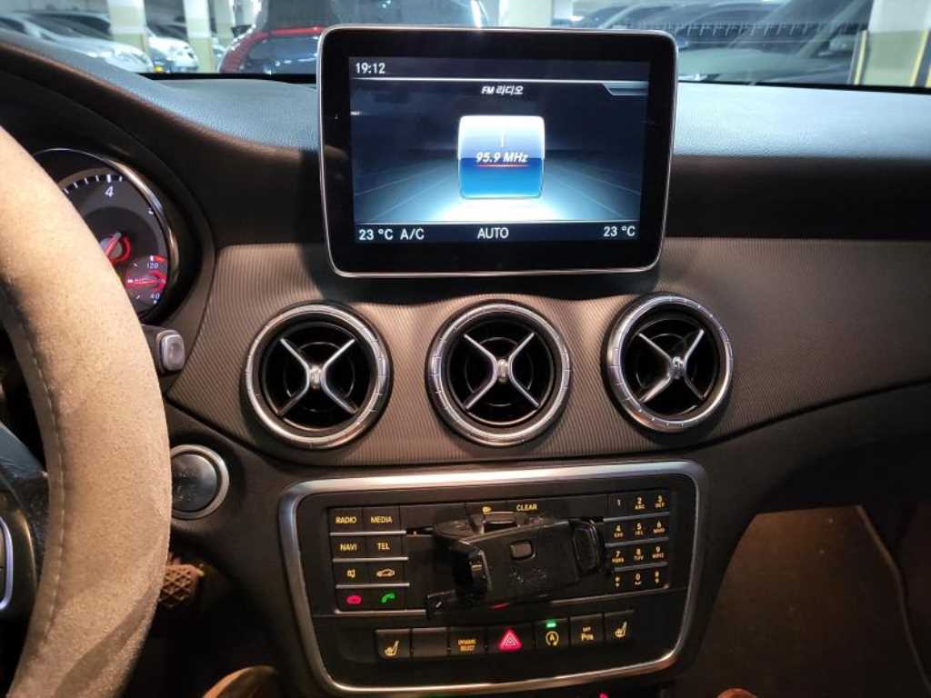 Mercedes Benz CLA Class 2016 Blanco - Importación desde Corea - HF Imports Iquique - Foto 16