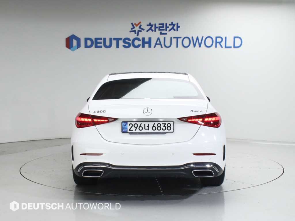 Mercedes Benz C Class - Vista 4