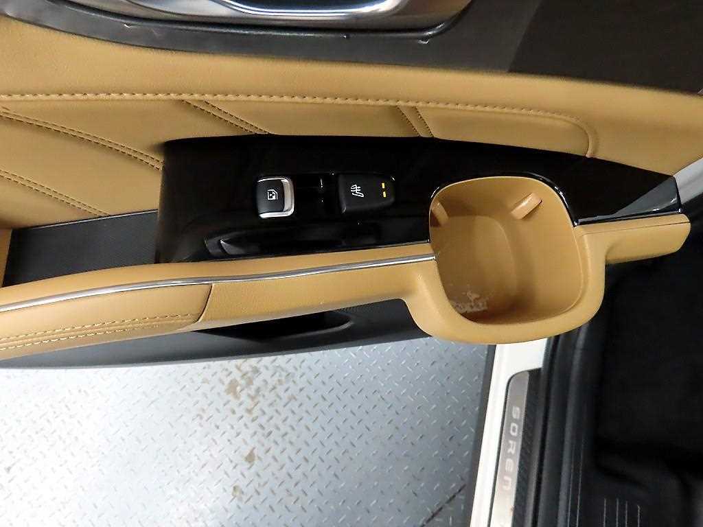 KIA Sorento - Vista 12