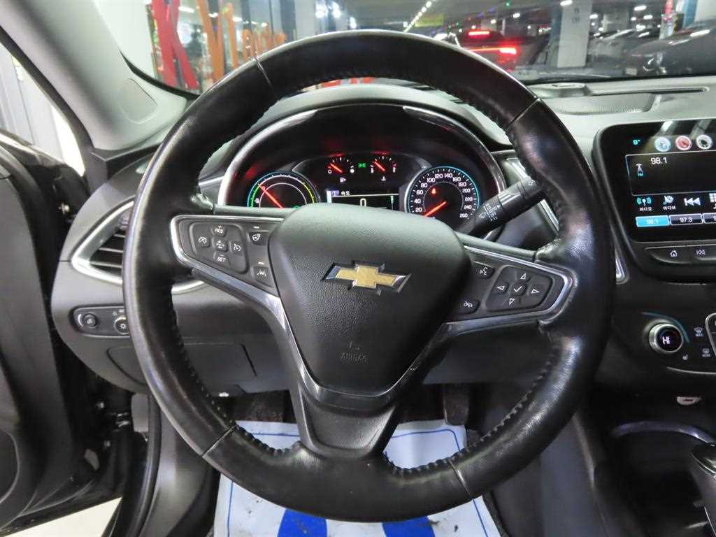 Chevrolet Malibu - Vista 6