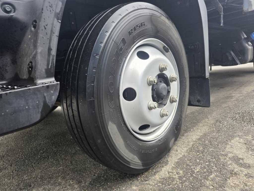 medium and large cargo truck 2024 Blanco - Importación desde Corea - HF Imports Iquique - Foto 18