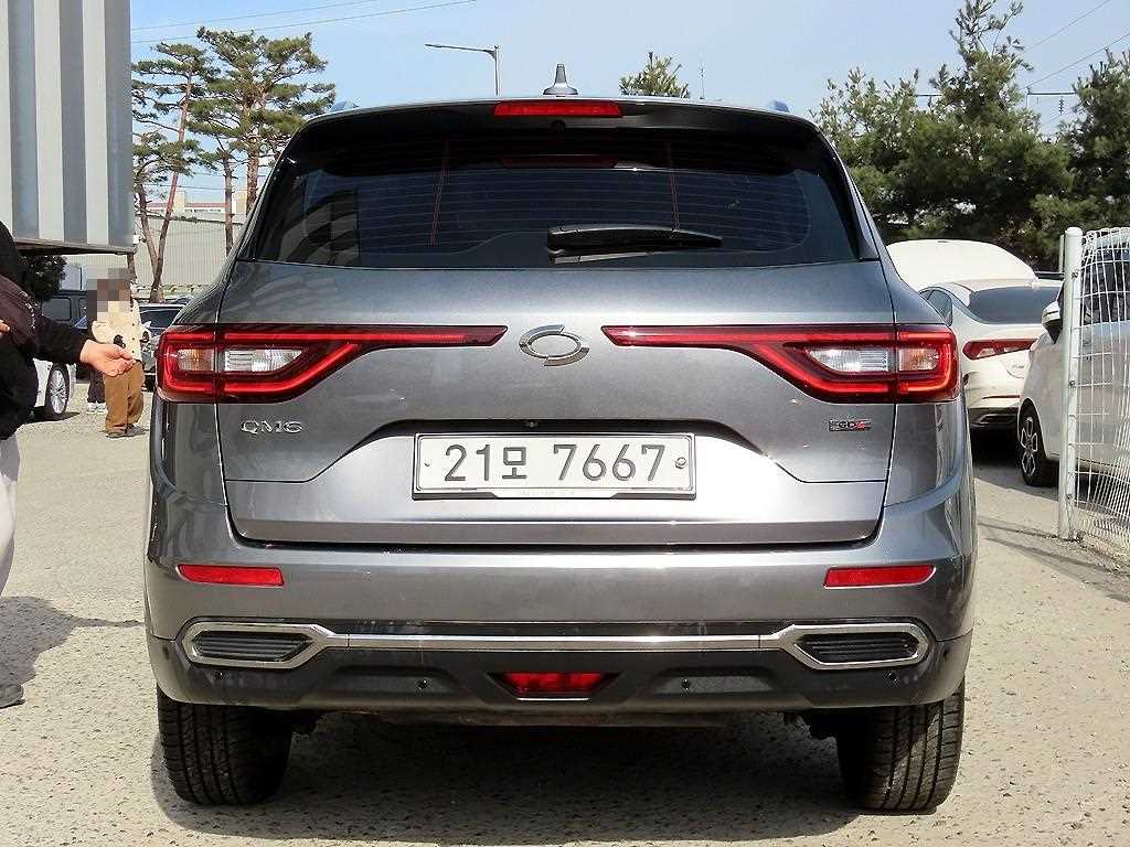 SAMSUNG QM6 - Vista 4