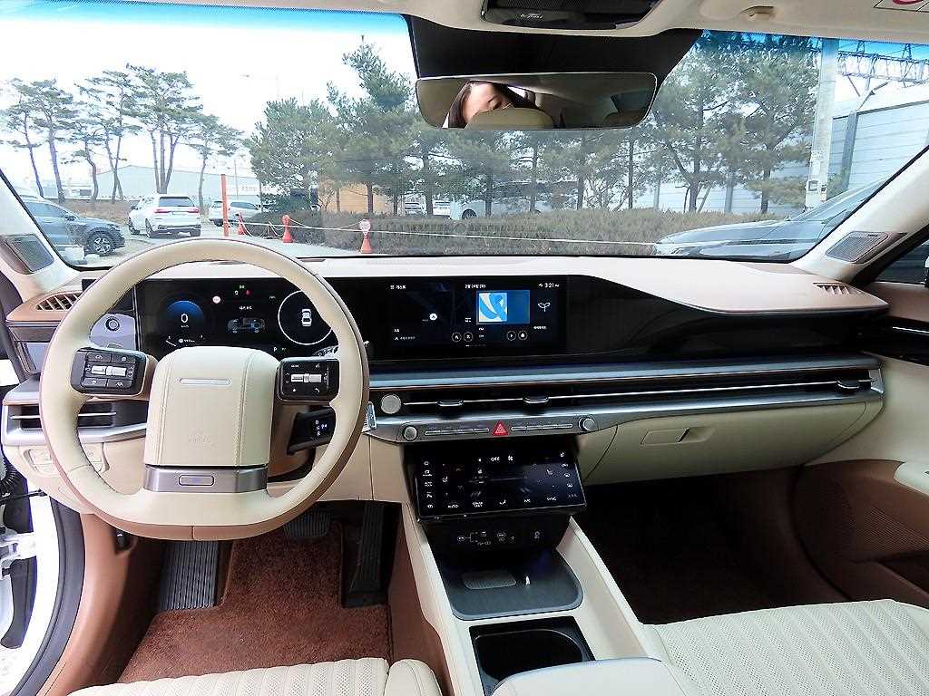 HYUNDAI Grandeur - Vista 7
