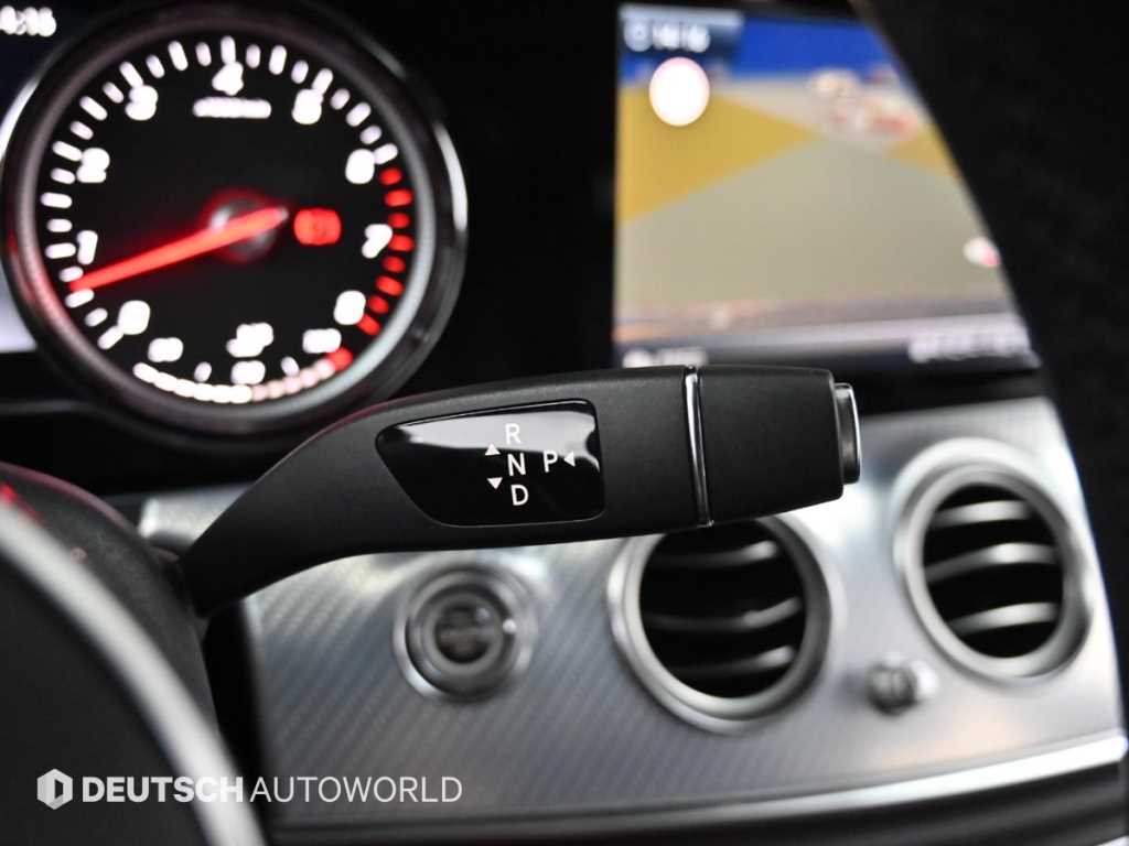 Mercedes Benz E class - Vista 9