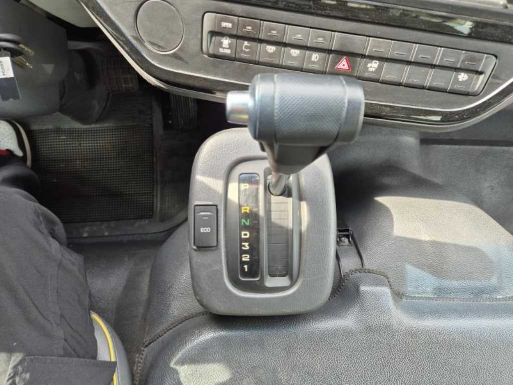 medium and large bus Hyundai bus 2021 Amarillo - Importación desde Corea - HF Imports Iquique - Foto 13