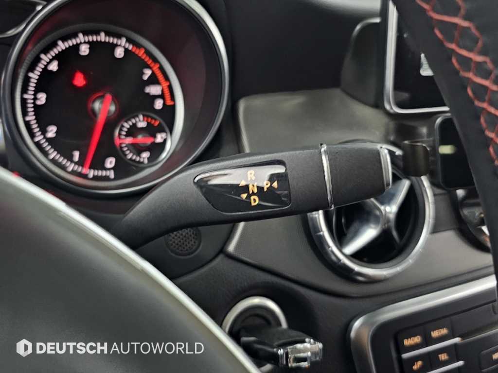 Mercedes Benz CLA Class - Vista 9