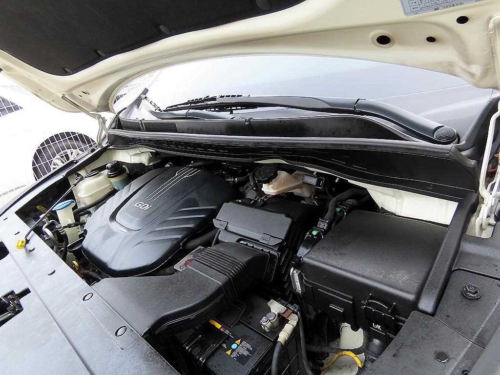 KIA Carnival 2017 Blanco - Importación desde Corea - HF Imports Iquique - Foto 19