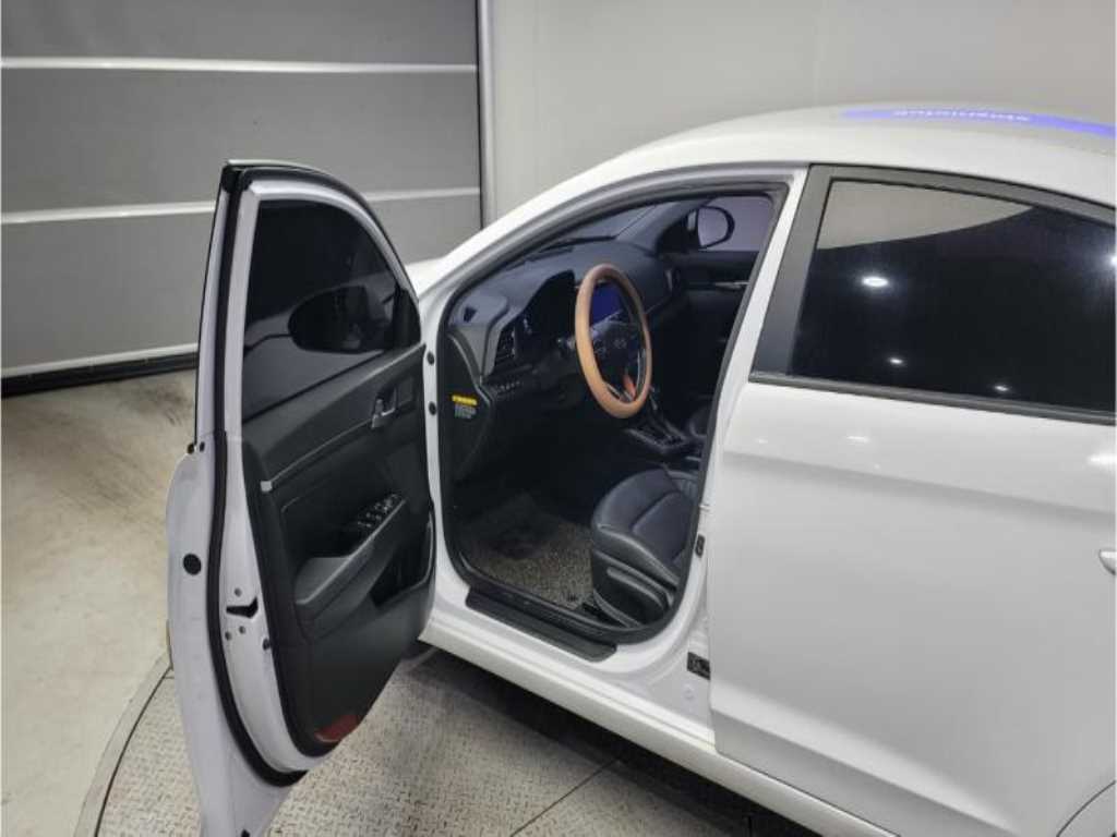 HYUNDAI Avante 2020 - Importación desde Corea - HF Imports Iquique - Foto 17