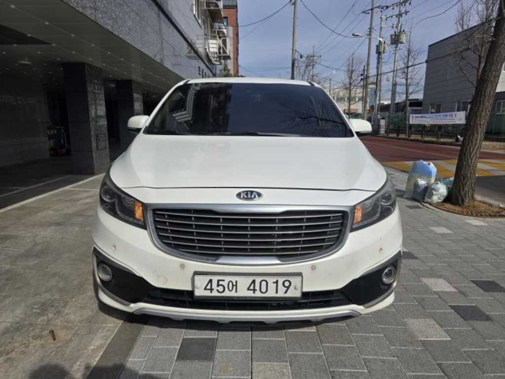 KIA Carnival 2016 - Importación desde Corea - HF Imports Iquique - Foto 1