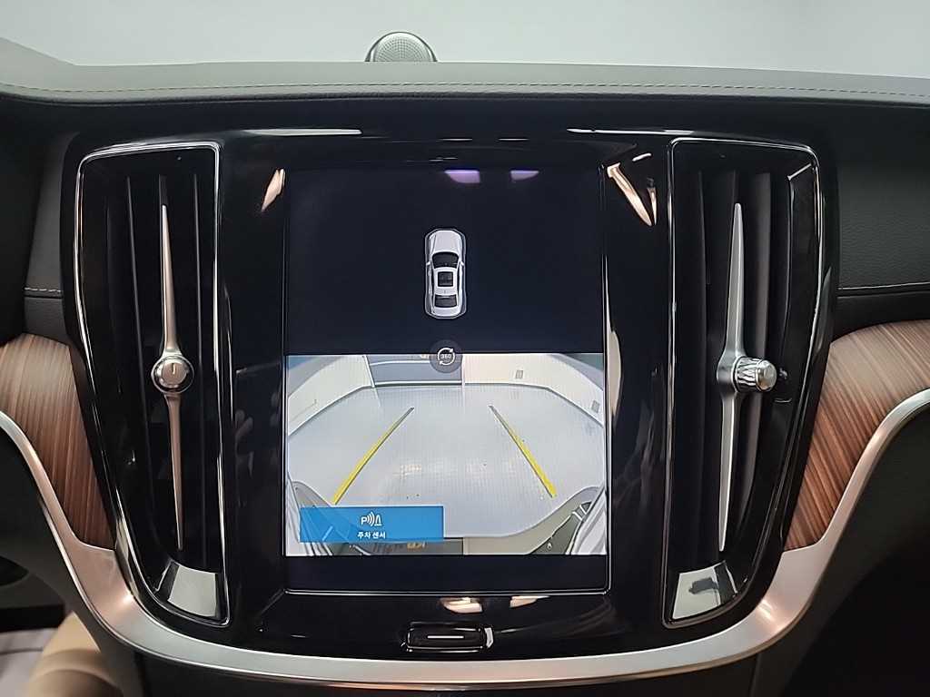 Volvo S60 2023 Negro - Importación desde Corea - HF Imports Iquique - Foto 16