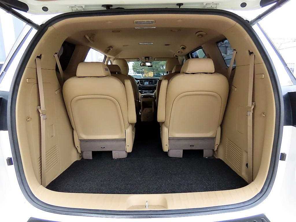 KIA Carnival 2017 Blanco - Importación desde Corea - HF Imports Iquique - Foto 17