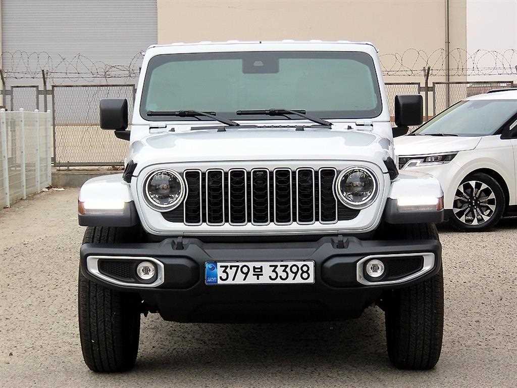 Jeep Wrangler 2025 Blanco - Importación desde Corea - HF Imports Iquique - Foto 1