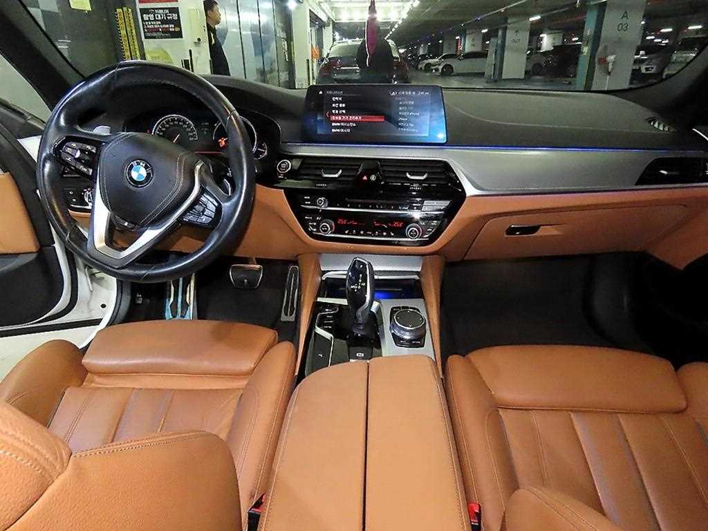 BMW 5 Series - Vista 10