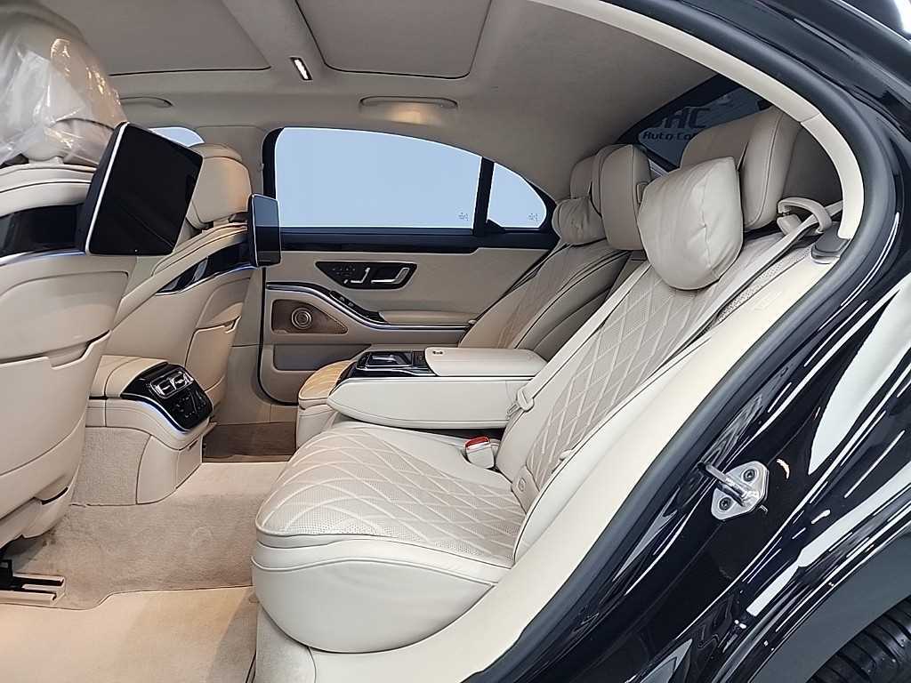 Mercedes Benz S Class - Vista 12